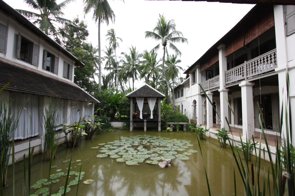 Rooms overlooking water, Satri House
